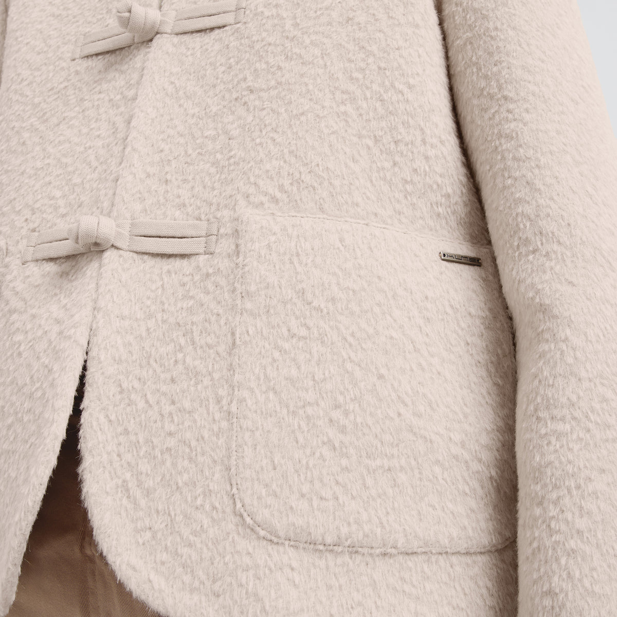 CALM JACKET