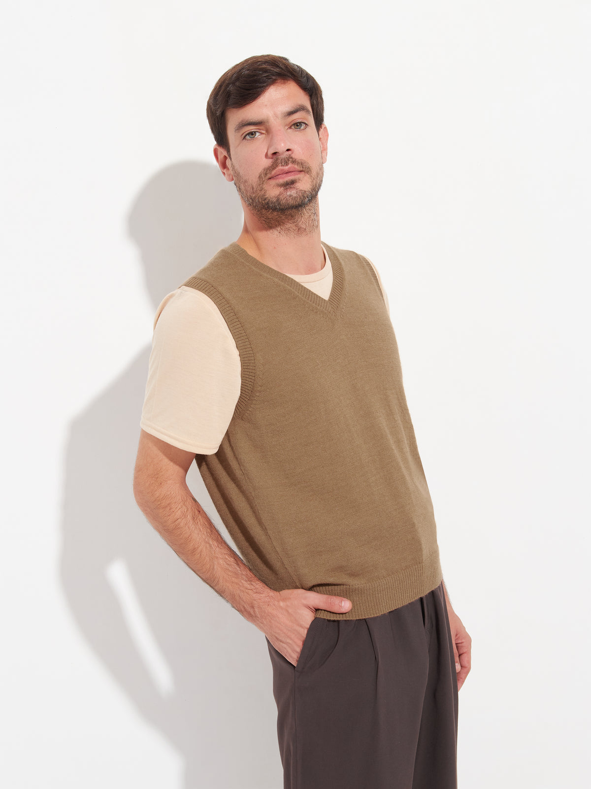 ABEL VEST