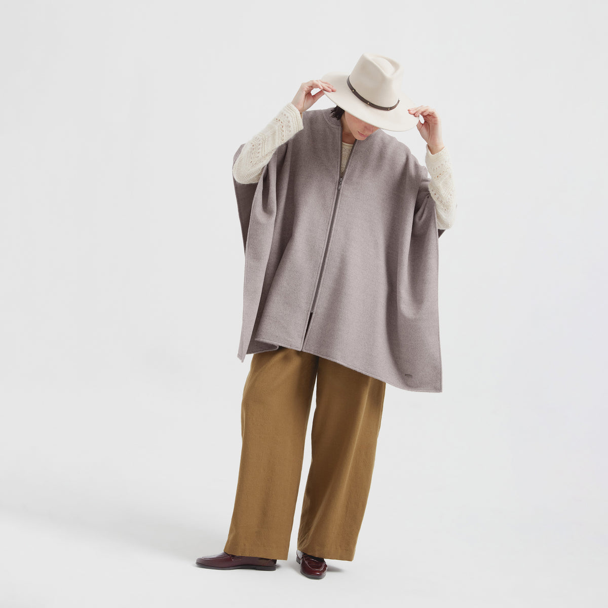 CISNE CAPE