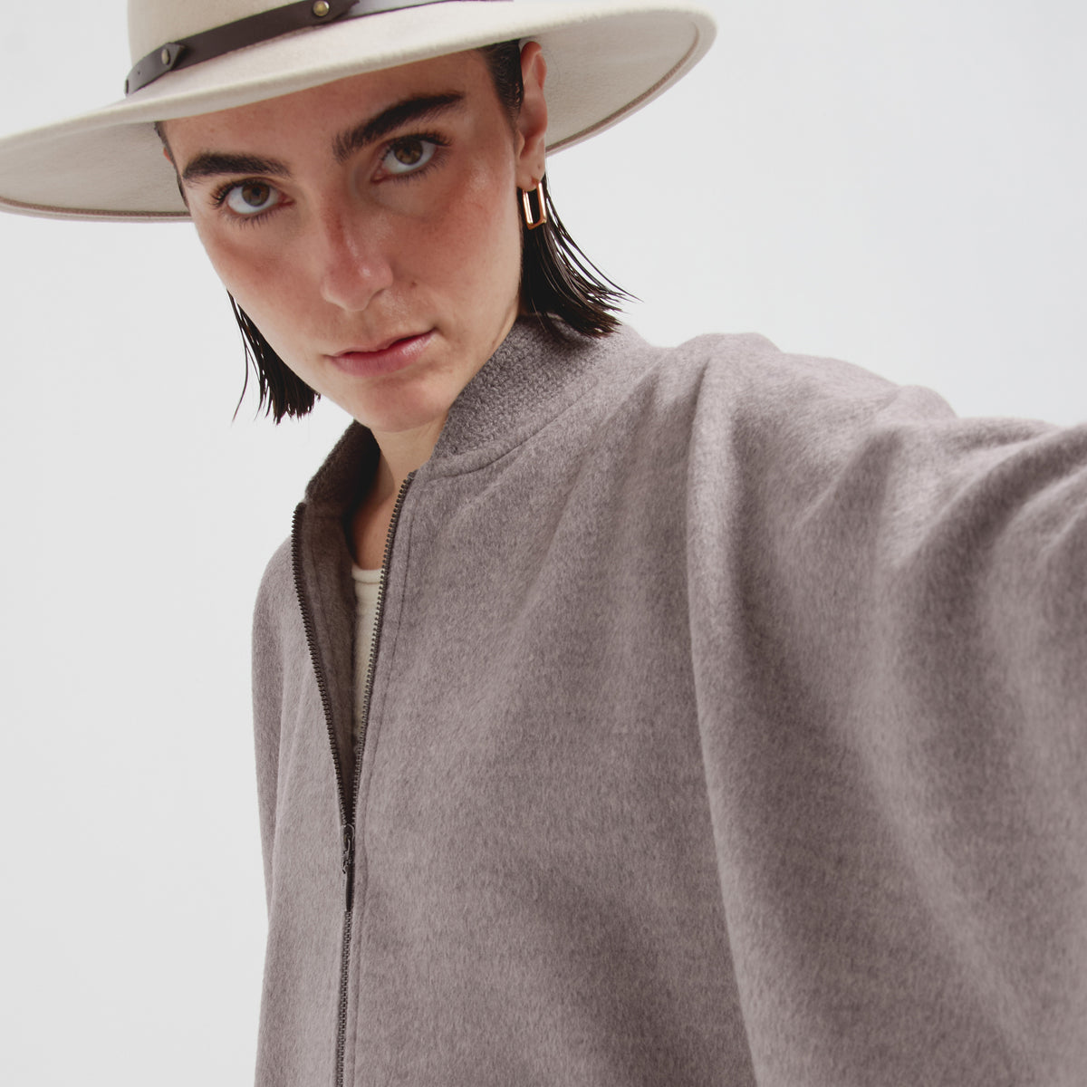 CISNE CAPE