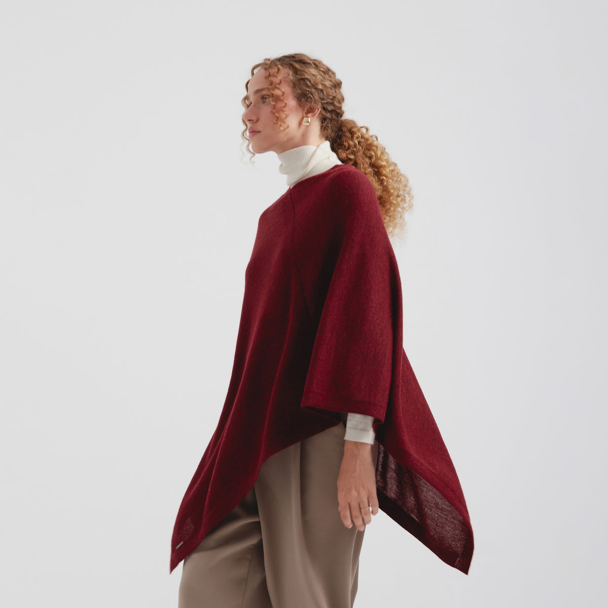 ALMENDRA PONCHO