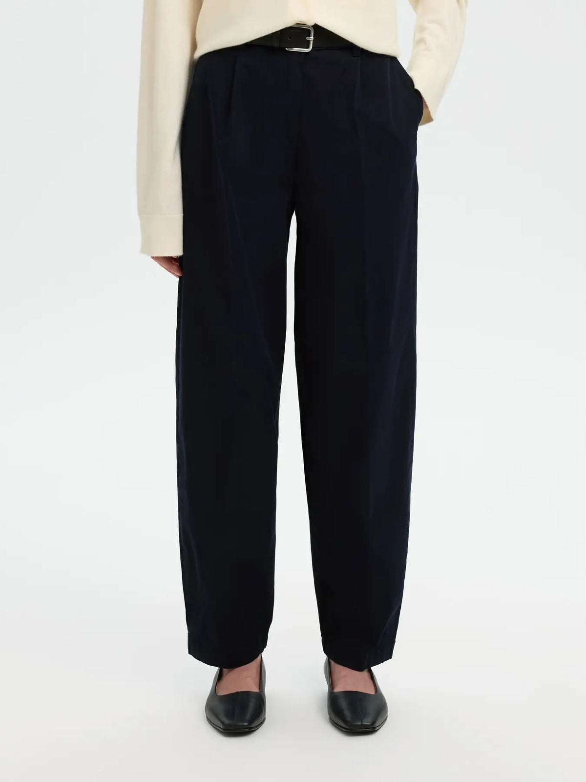 Pantalón de corte barrel
