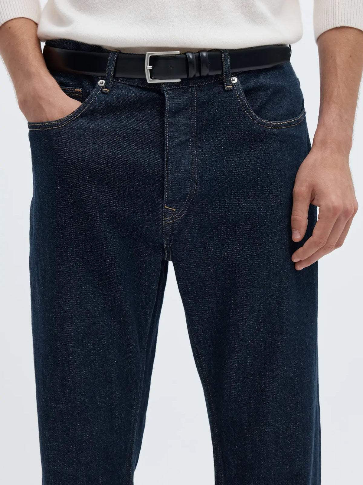 Jeans de corte recto confeccionados en denim