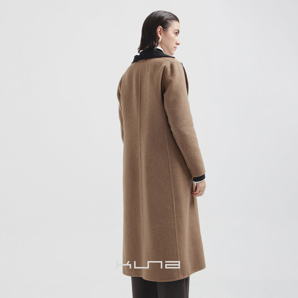 CAVIAR COAT