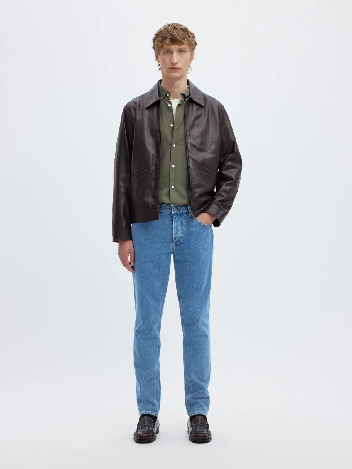 Jeans de corte slim confeccionados en denim