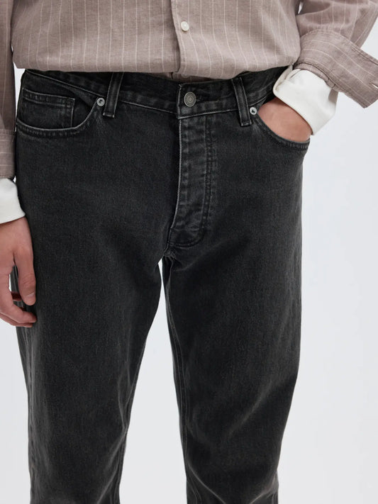 Jeans de corte slim confeccionados en denim
